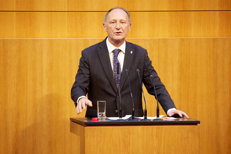 Am Rednerpult: Nationalratsabgeordneter Axel Kassegger (FPÖ)