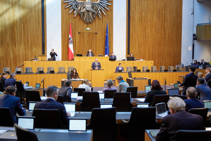 Am Rednerpult: Nationalratsabgeordneter Alois Schroll (SPÖ)