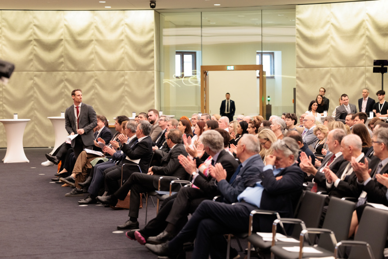 Begrüßung von Markus Berghammer - Leitender Staatsanwalt und Abteilungsleiter im Bundesministerium für Justiz, Sektion V – Strafrecht