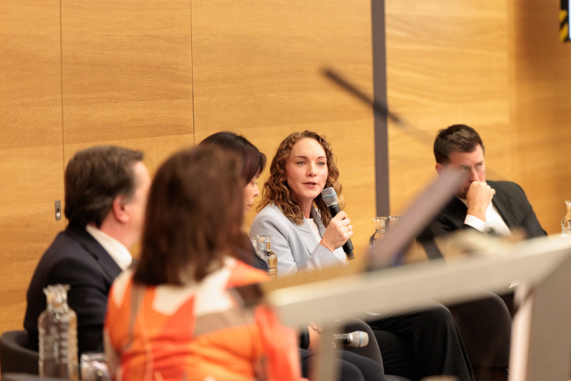 Interviewrunde mit den Bereichssprecherinnen und Bereichssprechern für Volksgruppen der Parlamentsfraktionen. Am Wort Nationalratsabgeordnete Pia Maria Wieninger (SPÖ)