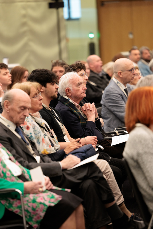 Veranstaltungsteilnehmerinnen und -teilnehmer