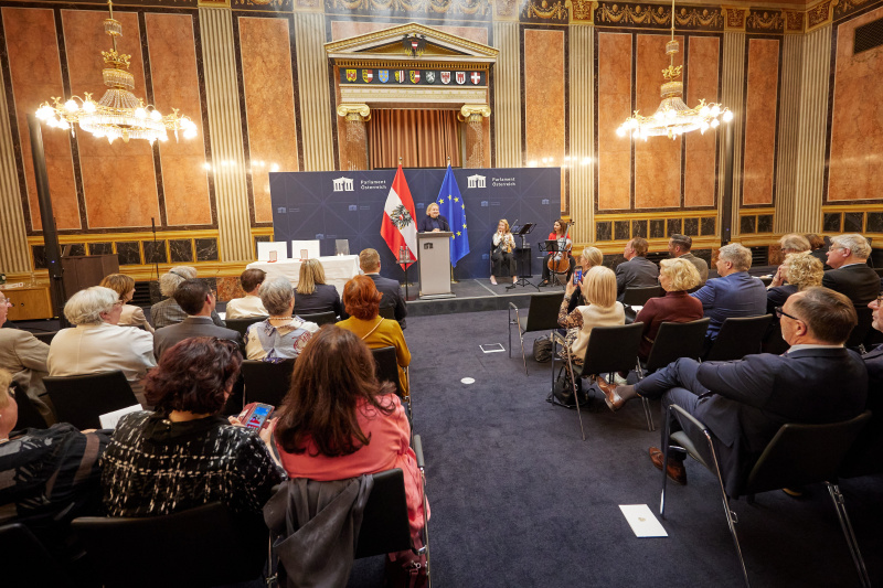 Laudatio auf Mitglied des Bundesrates a. D. Elisabeth Grimling, gehalten von Frau Bundesministerin und Bundesratspräsidentin a. D. Korinna Schumann