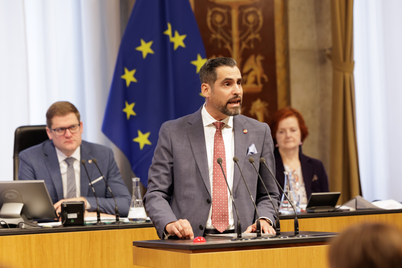 Am Rednerpult: Bundesrat Daniel Schmid (SPÖ)