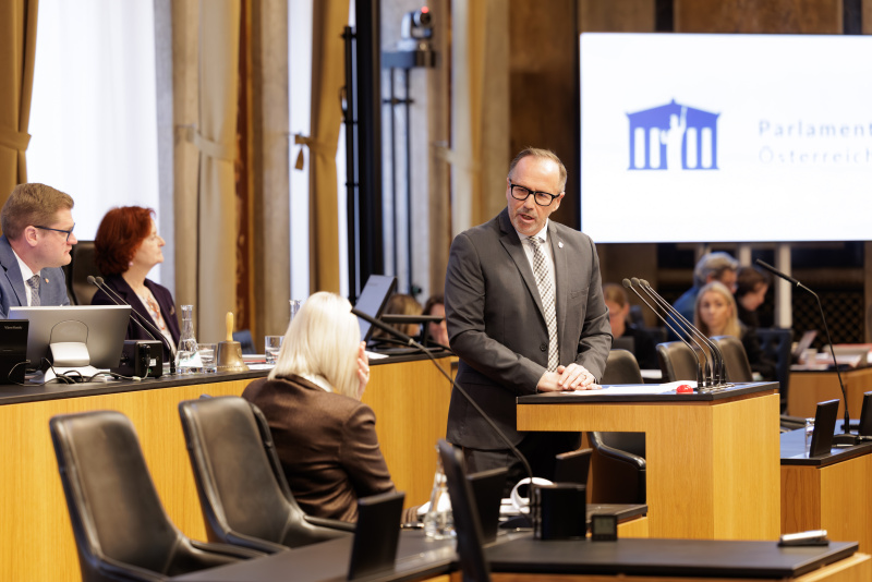 Am Rednerpult: Bundesrat Günter Pröller (FPÖ)