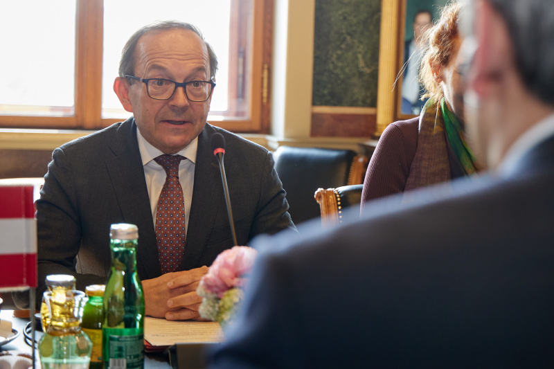 Arbeitsgespräch. Österreichische Delegation unter der Leitung des Zweiten Nationalratspräsidenten Peter Haubner (ÖVP)