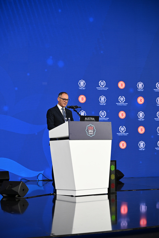 Am Wort Nationalratsabgeordneter Peter Wurm (FPÖ)