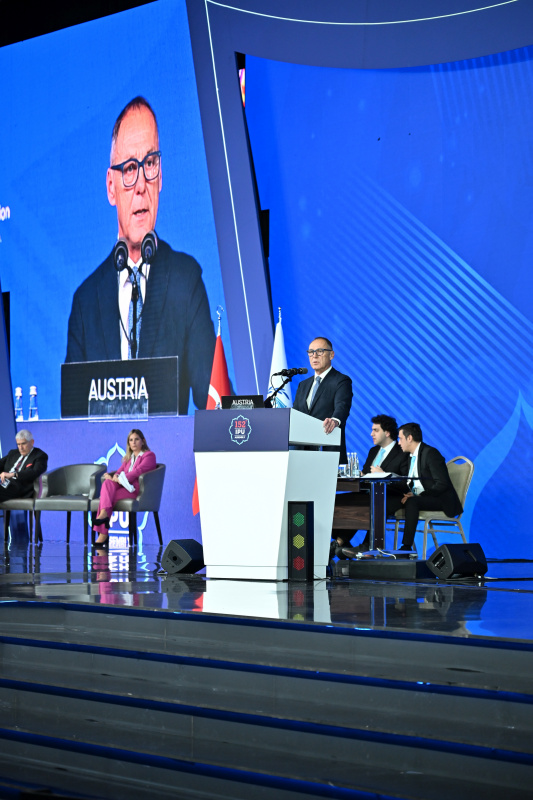 Am Wort Nationalratsabgeordneter Peter Wurm (FPÖ)