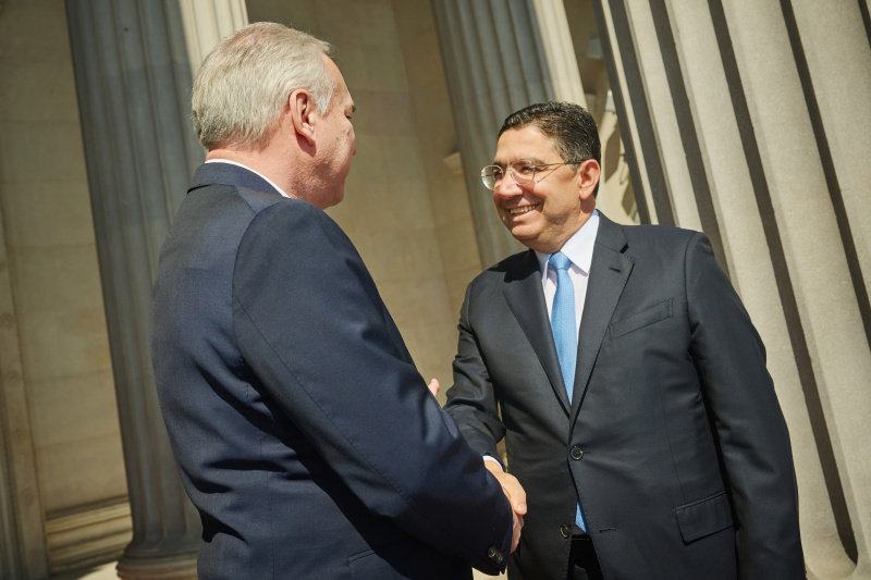 Einholung. Von links: Nationalratspräsident Walter Rosenkranz (FPÖ), Außenminister des Königreichs Marokko Nasser Bourita