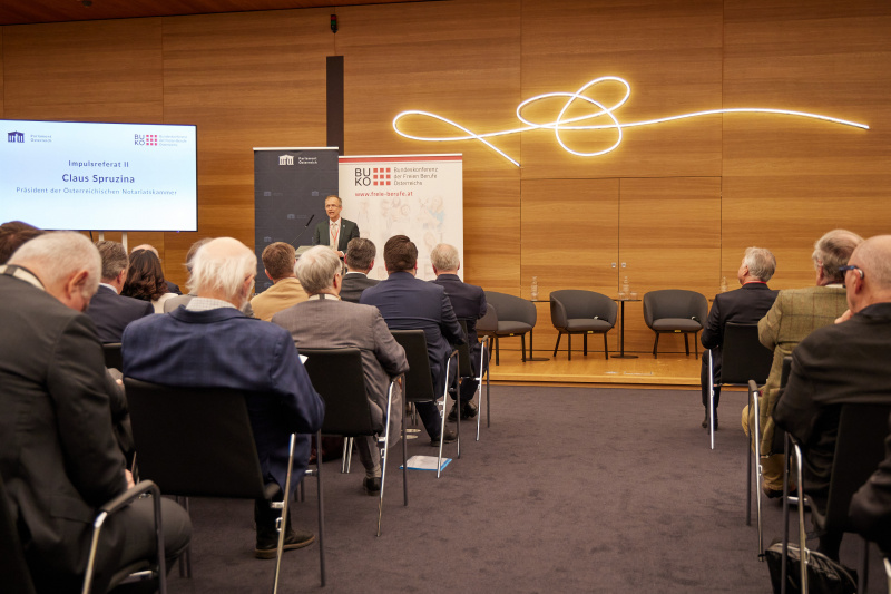Impulsreferat II: "Freie Berufe als Säule der Rechtssicherheit“.  Präsident der Österreichischen Notariatskammer Claus Spruzina