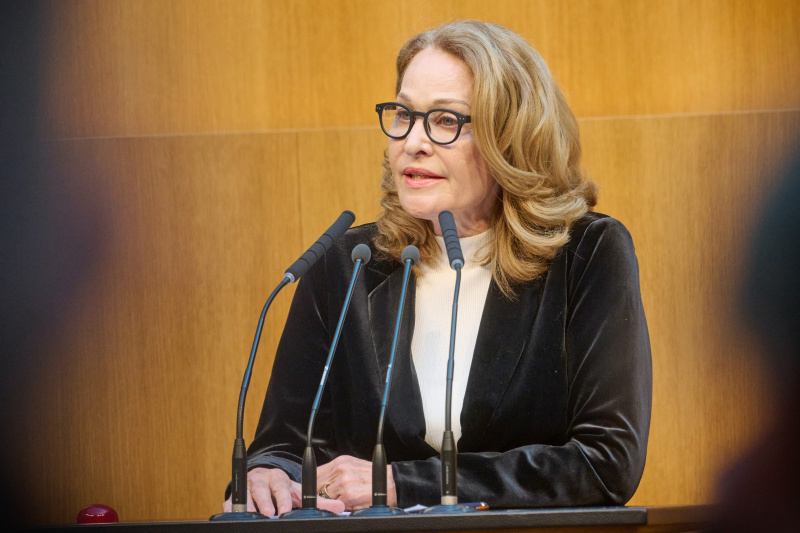 Am Rednerinnenpult: Nationalratsabgeordnete Marie-Christine Giuliani-Sterrer (FPÖ)