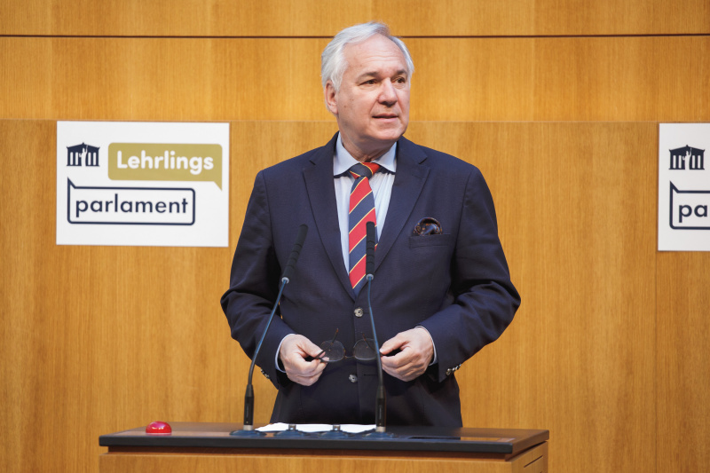 Begrüßung durch Nationalratspräsident Walter Rosenkranz (FPÖ)