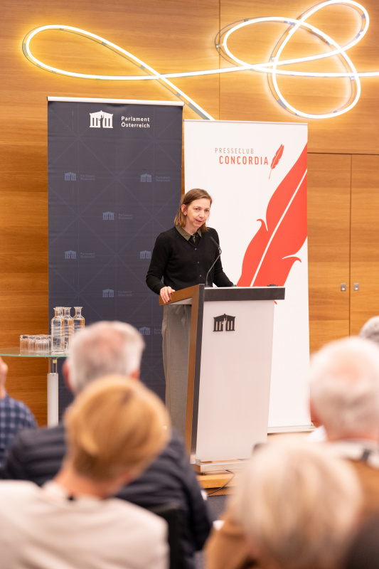 Begrüßung. Katharina Schell (Vizedirektorin Presseclub Concordia)