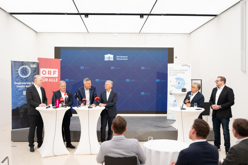 Von links: Rupert Ursin (CEO & Founder von zerothird, Harald Kräuter (Technischer Direktor ORF), Karl-Heinz Grundböck (Sprecher der Parlamentsdirektion), Michael Wagenhofer (CEO Big Blue Marble), Michael Weber (Sprecher Big Blue Marble), Johann Mika (CIO Big Blue Marble)