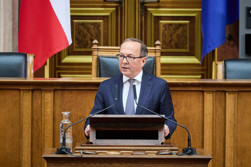 Eröffnungsworte. Zweiter Nationalratspräsident Peter Haubner (ÖVP)