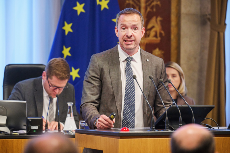 Panel 4: Expertinnen und Experten der Fraktionen. Geschäftsführer ecoplus Lukas Reutterer