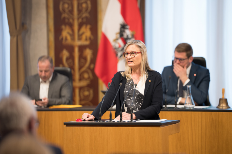 Am Wort Bundesrätin Claudia Hauschildt-Buschberger (GRÜNE)