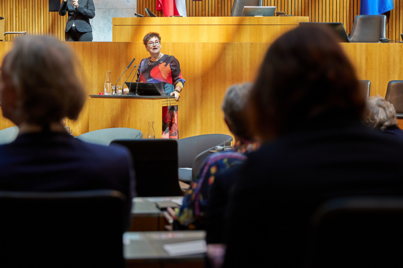 Abschlussworte. Nationalratsabgeordnete und Präsidentin der Parlamentarischen Versammlung des Europarats Petra Bayer (SPÖ)