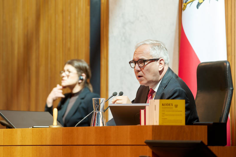 Nationalratspräsident Walter Rosenkranz (FPÖ) am Präsidium
