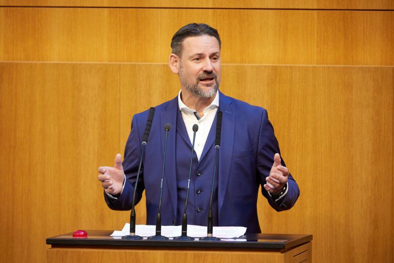Am Rednerpult: Nationalratsabgeordneter Friedrich Ofenauer (ÖVP)