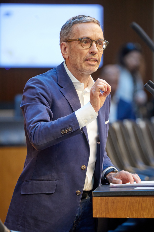 Am Rednerpult: Klubobmann Herbert Kickl (FPÖ)