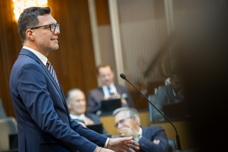 Am Rednerpult: Nationalratsabgeordneter Heinrich Himmer (SPÖ)