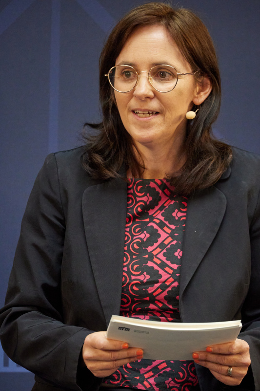 Moderation Helene Daxecker-Okon Lektorin Tyrolia Verlag