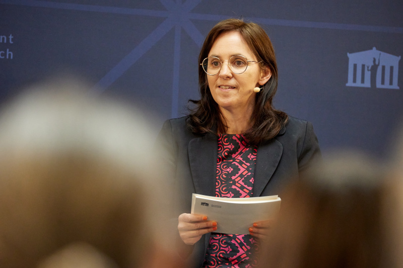 Moderation Helene Daxecker-Okon Lektorin Tyrolia Verlag