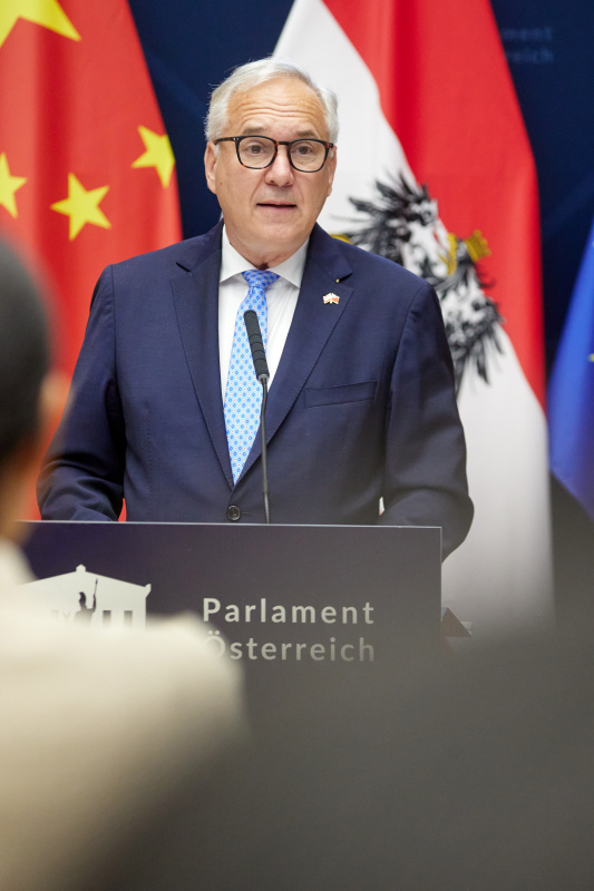 Begrüßung und Eröffnung. Nationalratspräsident Walter Rosenkranz (FPÖ)