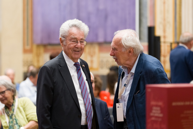 Von links: Bundespräsident a.D. und Präsident des Nationalrates a.D. Heinz Fischer, Gouverneur der Österreichischen Nationalbank a.D. Ewald Nowotny