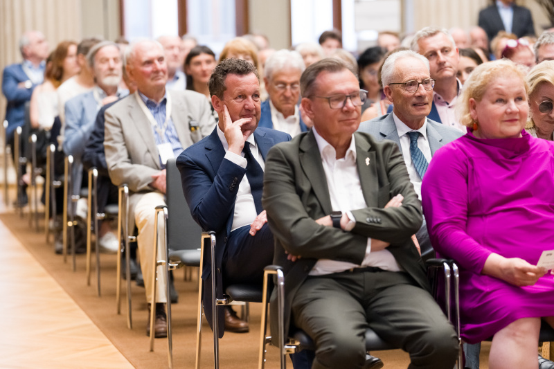 Teilnehmerinnen und Teilnehmer