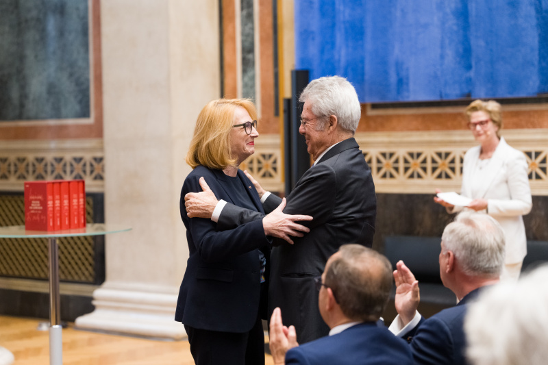 Dritte Nationalratspräsidentin Doris Bures (SPÖ) mit Bundespräsident a.D. und Präsident des Nationalrates a.D. Heinz Fischer