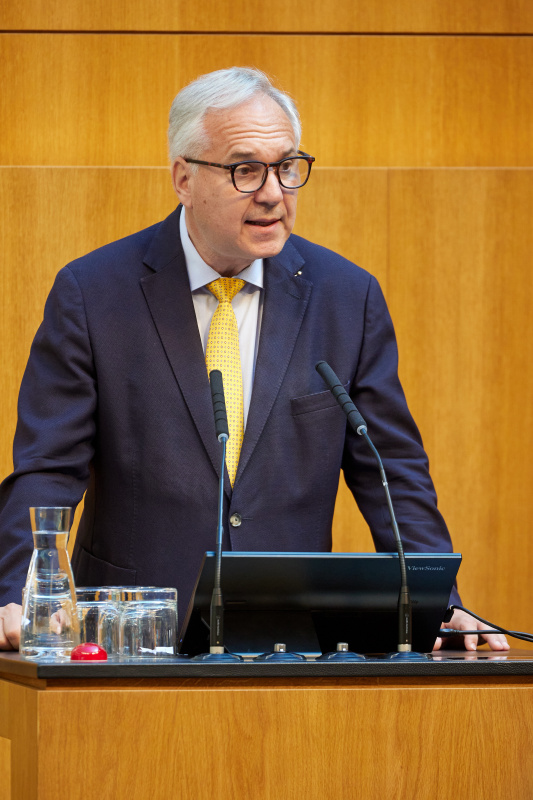 Eröffnungsworte. Nationalratspräsident Walter Rosenkranz (FPÖ)