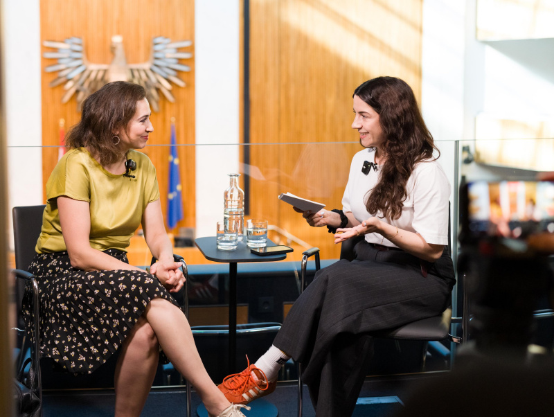 Eine Stunde Interview