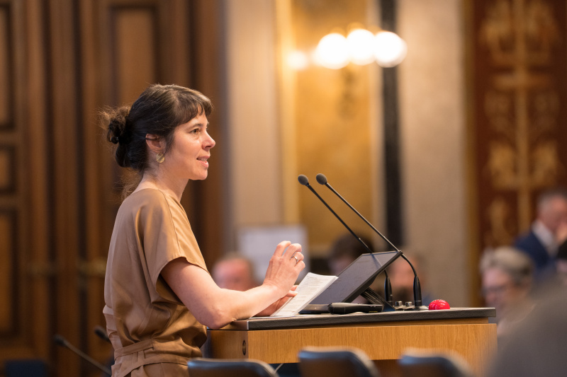 Vortrag: "Digitale Daseinsvorsorge: Gemeinwohlorientiert, demokratisch, souverän" Maria Rost (Bereichsleiterin Digitales, Verband kommunaler Unternehmen)