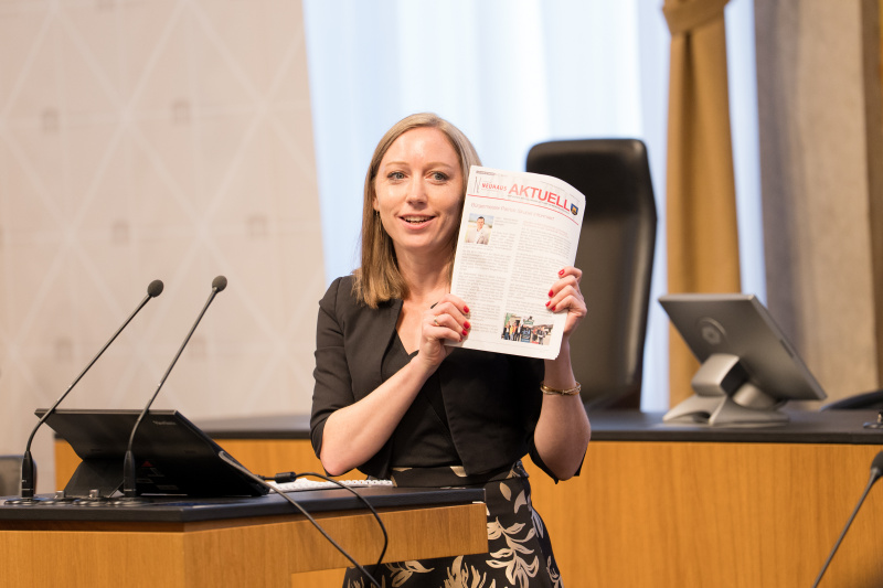 Vortrag: "Digitalität am Beispiel der Gemeinde Neuhaus" Regina Wiedl (Amtsleiterin der Gemeinde Neuhaus)