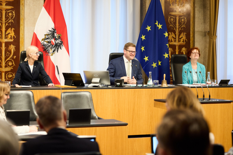 Bundesratspräsident Markus Stotter (ÖVP) am Präsidium