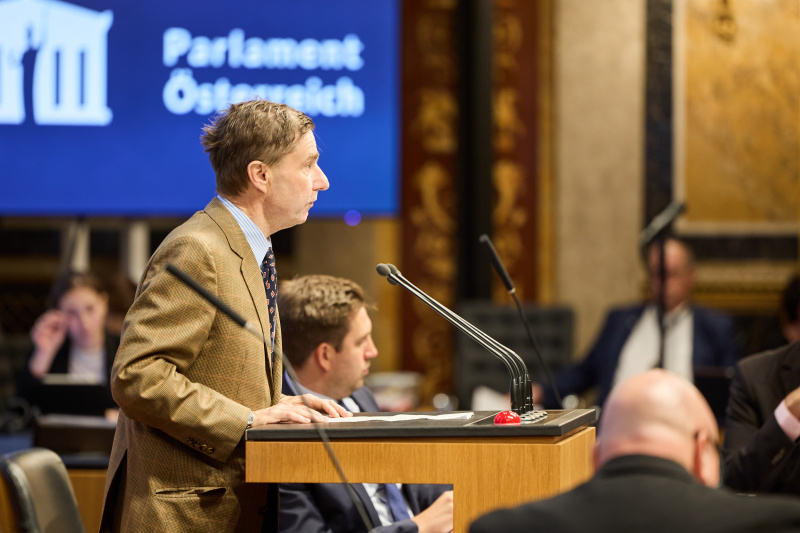Am Rednerpult Bundesrat Nikolaus Amhof (FPÖ)
