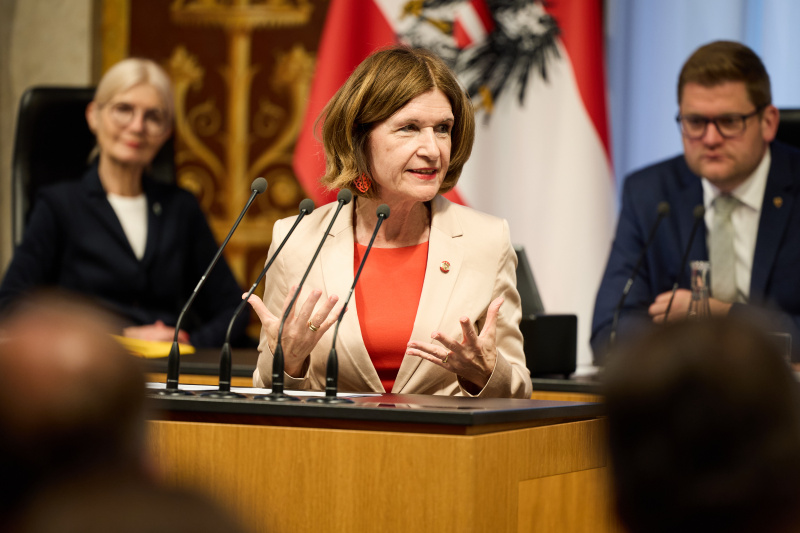 Am Rednerinnenpult Bundesrätin Andrea Eder-Gitschthaler (ÖVP)