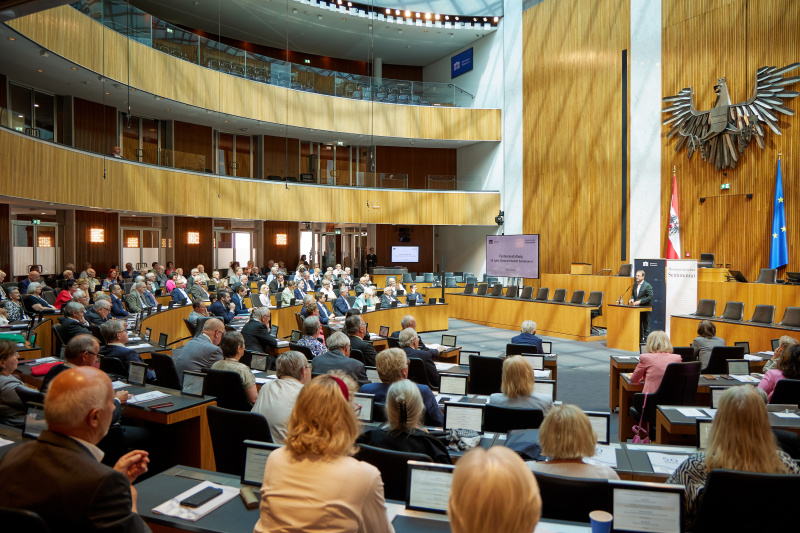 Festvortrag. Vorstand des Instituts für Medizinische Genetik an der Medizinischen Universität Wien Markus Hengstschläger