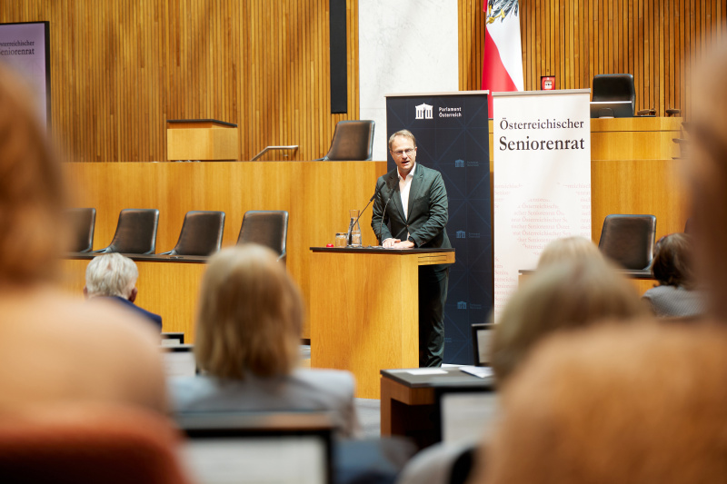 Festvortrag. Vorstand des Instituts für Medizinische Genetik an der Medizinischen Universität Wien Markus Hengstschläger