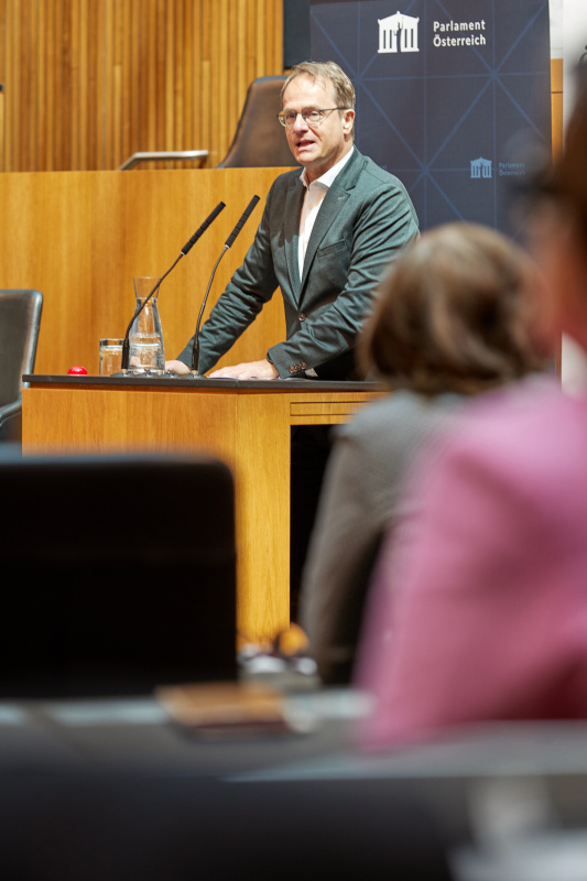 Festvortrag. Vorstand des Instituts für Medizinische Genetik an der Medizinischen Universität Wien Markus Hengstschläger