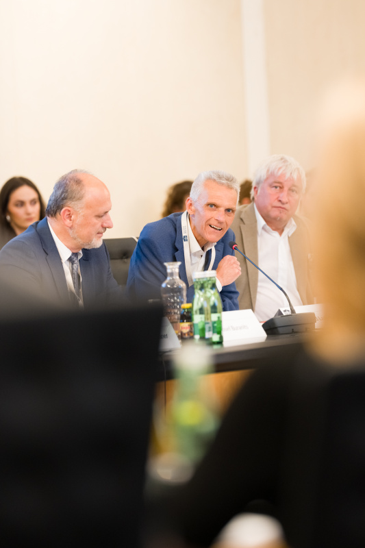 Statements der Vorsitzenden im Volksgruppenbeirat. Am Wort Harald Ladich, Volksgruppenbeirat Kroatinnen und Kroaten