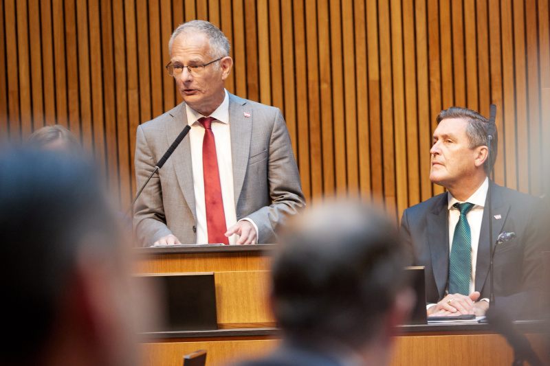 Regierungsbank. Budgetrede Finanzminister Markus Marterbauer (SPÖ)