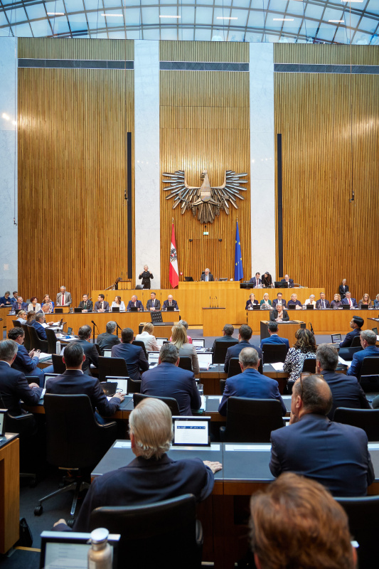 Regierungsbank. Budgetrede Finanzminister Markus Marterbauer (SPÖ)
