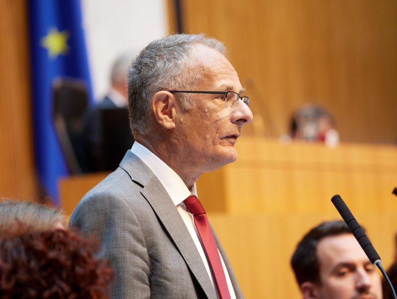Regierungsbank. Budgetrede Finanzminister Markus Marterbauer (SPÖ)