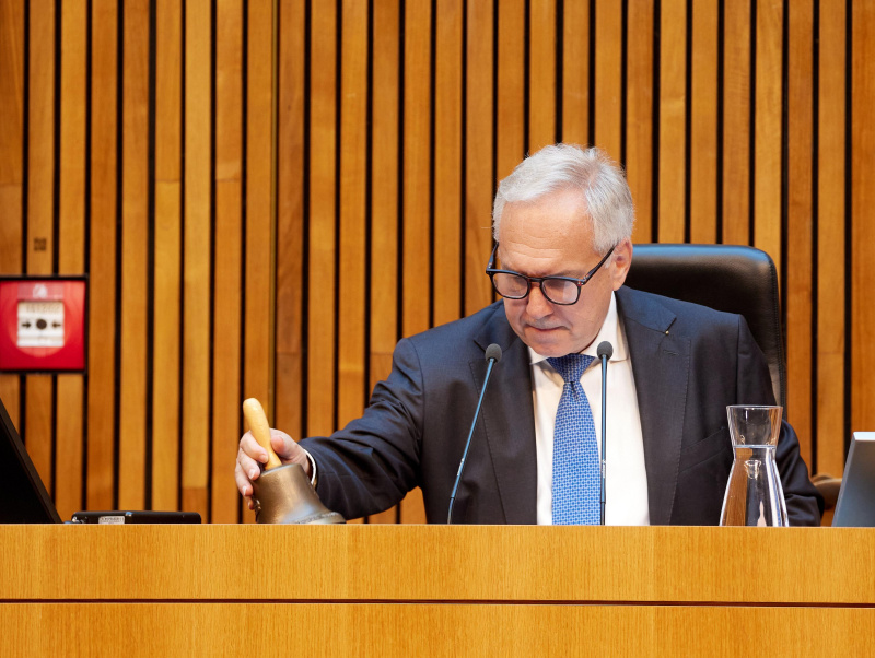 Nationalratspräsident Walter Rosenkranz (FPÖ) am Präsidium