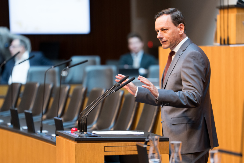Am Wort: Klubobmann Ernst Gödl (ÖVP)