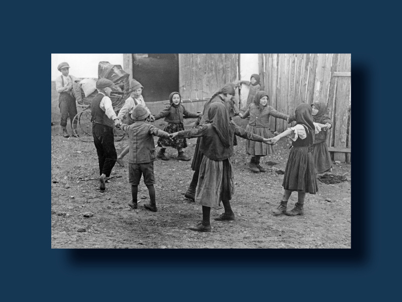Spielende Kinder in der Zips/Spiš (Tschechoslowakei), 1930