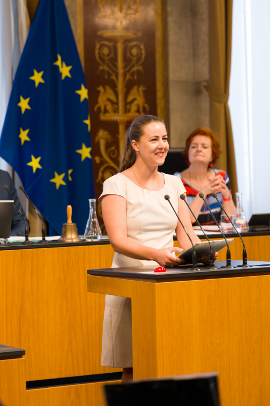 Am Wort: Bundesratsmitglied Bernadette Geieregger (ÖVP)