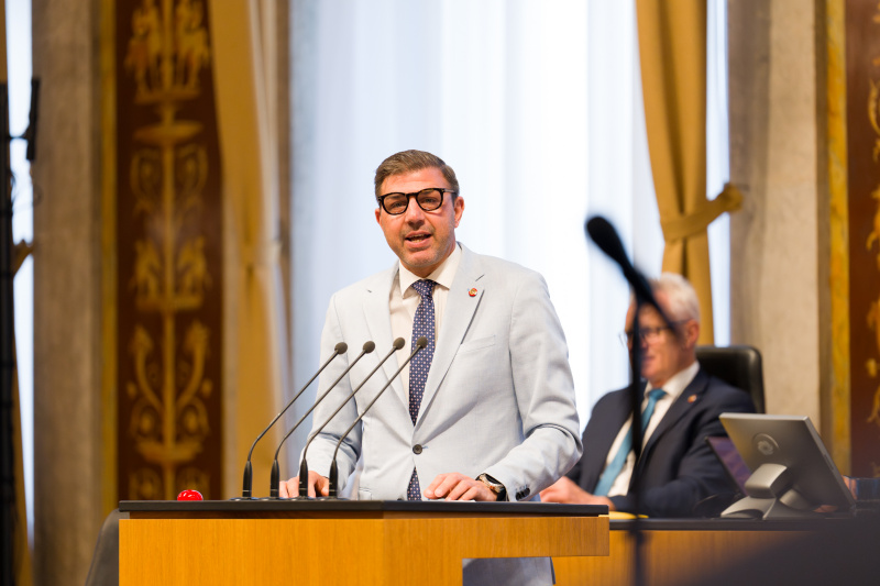 Am Wort: Bundesratsmitglied Martin Peterl (SPÖ)